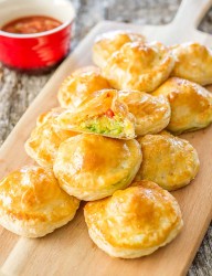 Sombrero Puffs